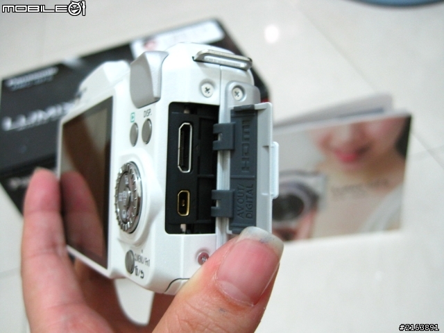 Panasonic GF5 白色 (非專業開箱文)