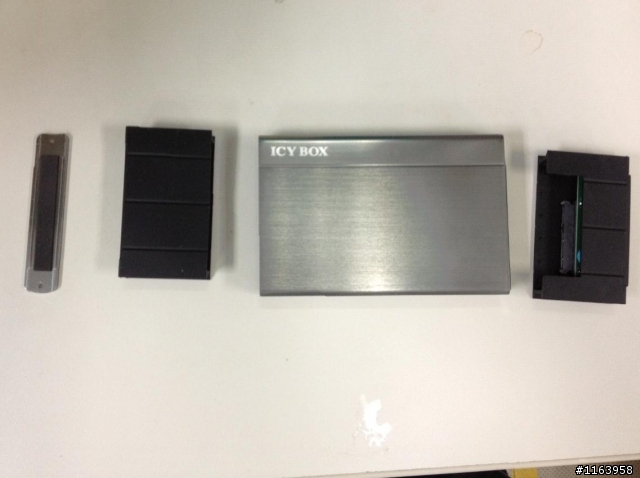 [開箱]ICY BOX IB-230 USB3.0 2.5吋 硬碟外接盒