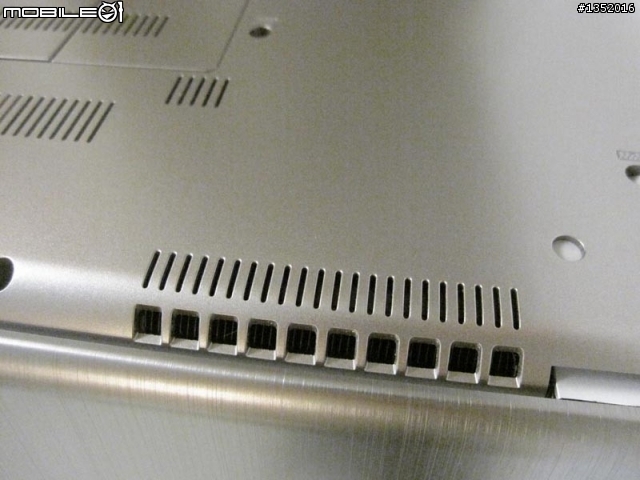 第一次感動~U2442N(開箱)