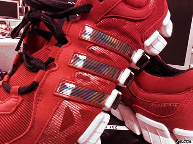 adidas跑鞋試用活動心得分享_Climacool Freshride 簡單溫度測試