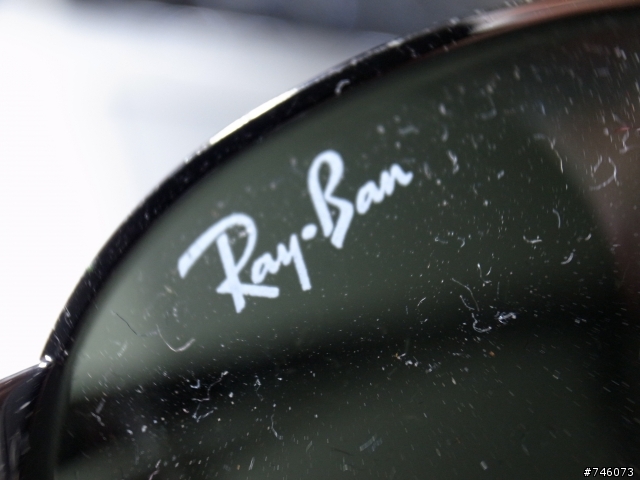 請問RayBan鏡架歪掉能修嗎