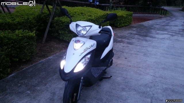 [開箱]KYMCO 奔騰 V2 125 噴射鼓煞 白  6/29更新