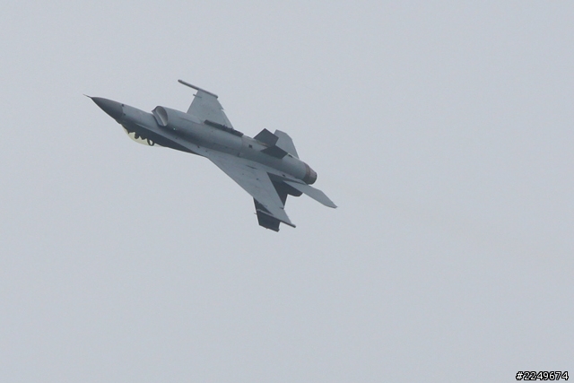 SUV油耗終極挑戰 空軍表演同場加映！
