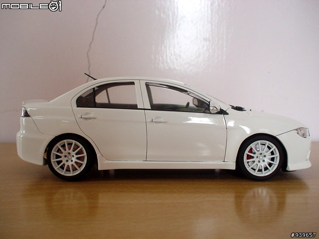 [分享]青島1：24，中華三菱 LANCER FORTIS