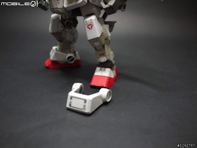 我來發個紙模吧~~全身可動SD RX-78-2