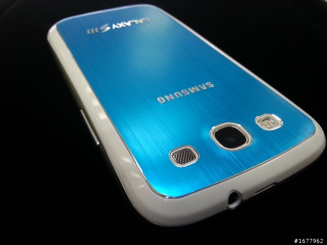 [分享] Galaxy S3 金屬髮絲紋背蓋 (電池蓋)
