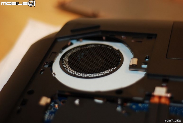 [極度不專業] 美規 ASUS G75VW DS73 3D 開箱文(海關委任書/營業稅/NCC自用切結書)