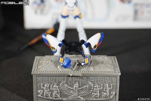 MS GIRL WING GUNDAM