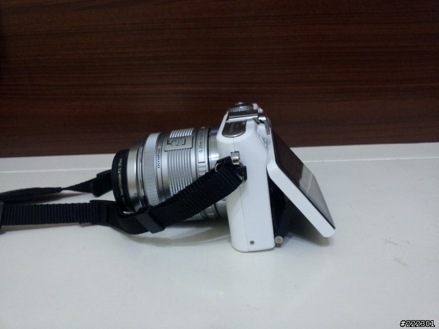 人生第一台微單眼 Oiympus E-PL3開箱囉！