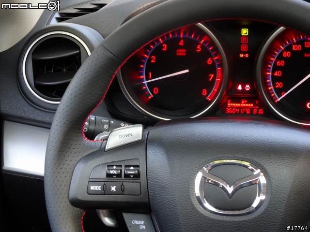 『新品分享』news mazda3 AutoExe方向盤