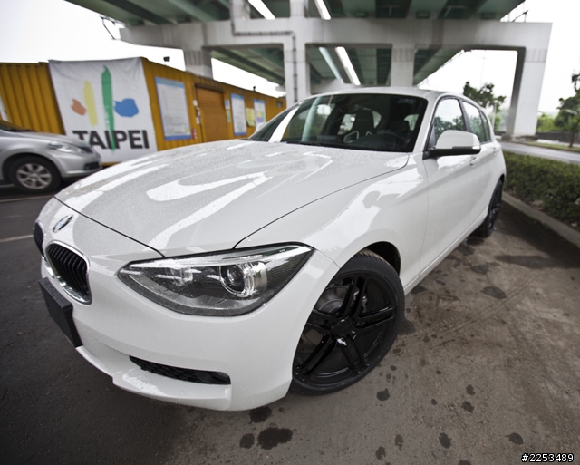 BMW F20 小小開箱文(7/17小小改裝 KW V3 避震器)