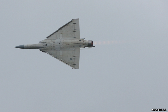 SUV油耗終極挑戰 空軍表演同場加映！