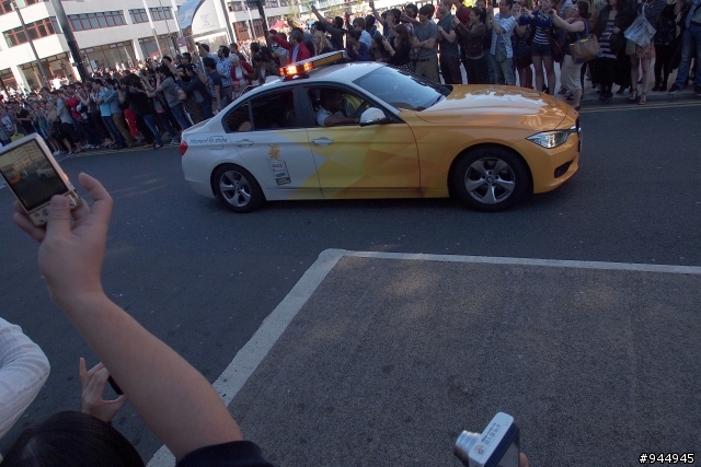 2012 BMW 3 series 守護奧運聖火!
