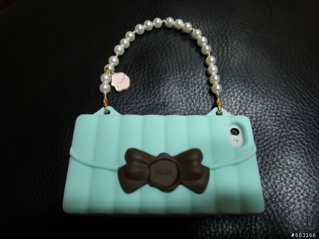 (((●●開箱文)))~Candies-iphone4跟4S-晚宴包-Matelasse鍊子背帶保護殼套,超級可愛^O^
