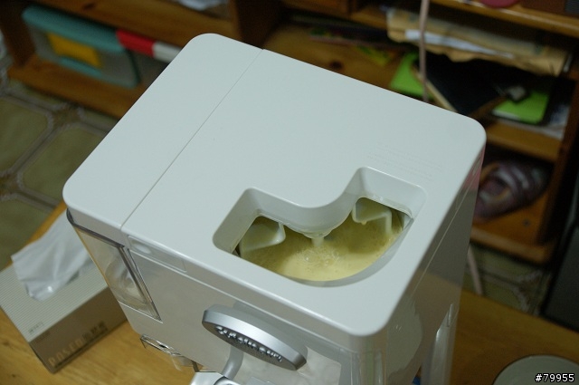 (開箱文)美國Cuisinart ice-45 冰霜淇淋機...給小公主們夏天的新玩具....好吃又好玩