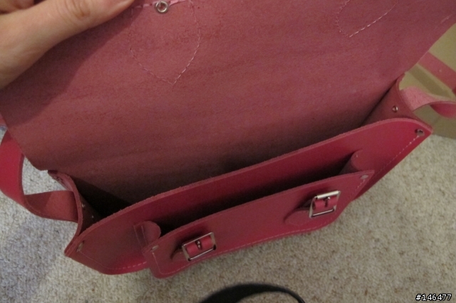 。。開箱分享文。。劍橋包有那麼紅喔？