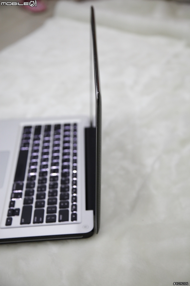 MBP 碳纖維殼