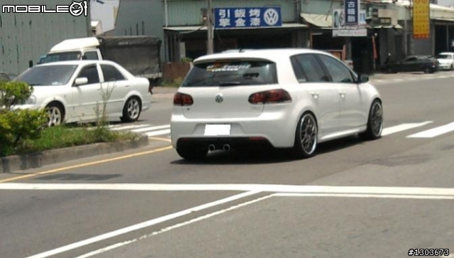 GOLF R