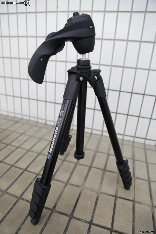 [開箱] 大賣場挖到寶!! Manfrotto 腳架MKC3-H01