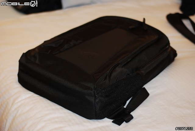 [極度不專業] 美規 ASUS G75VW DS73 3D 開箱文(海關委任書/營業稅/NCC自用切結書)