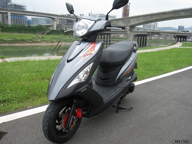 沒有箱子的開箱文-GT 125 EVO 2012年式