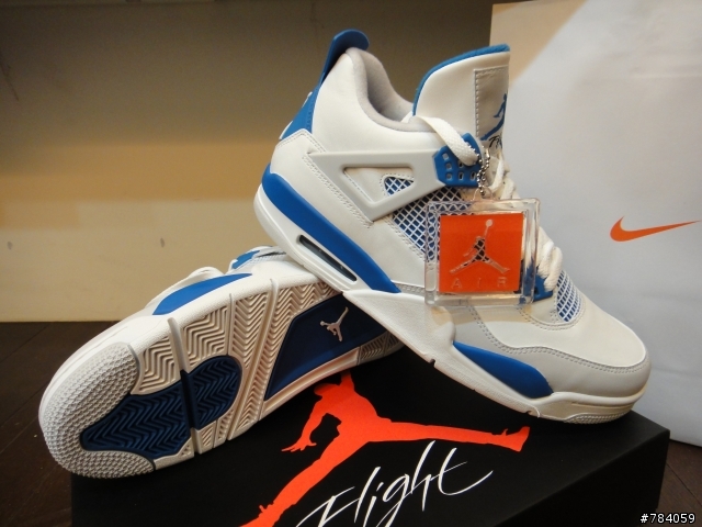[開箱]Air Jordan 4 Military Blue 原色復刻版