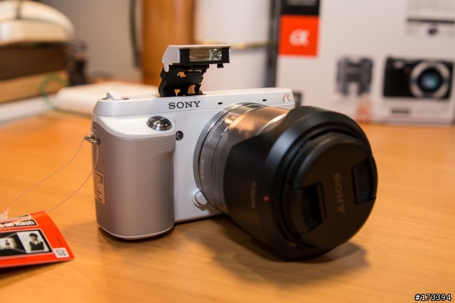 最速~~熱騰騰的Sony NEX-F3K 開箱囉