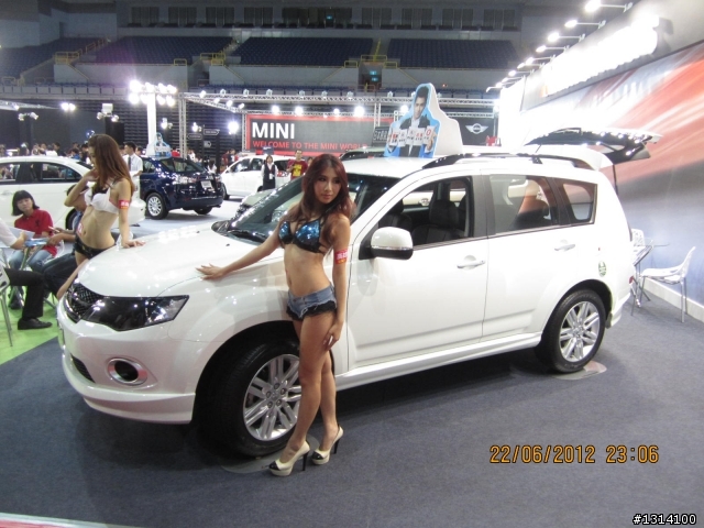 2012高雄巨蛋車展---show girl 篇 (圖多)