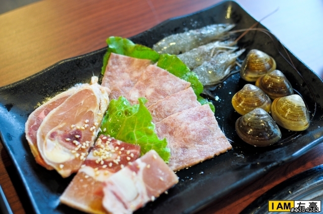 [食記]  烤狀猿日式炭火燒肉 (鳳山。文濱店)