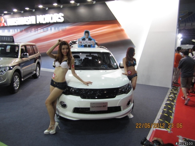 2012高雄巨蛋車展---show girl 篇 (圖多)