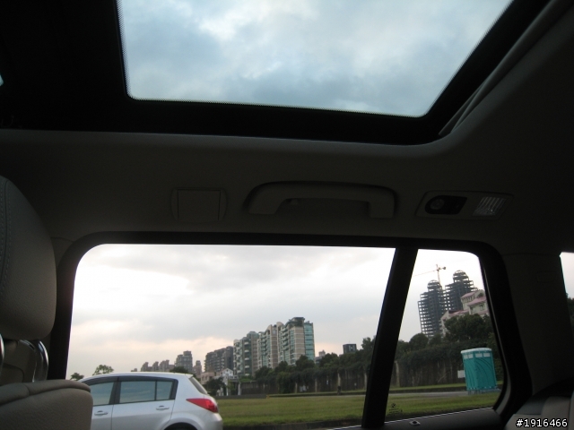 [遲到的小小開箱] 2012 520i Touring - 之遇雨則發溼答答篇