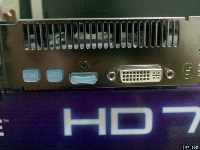 [開箱] 簡單開箱28nm顯示卡 技嘉--HD7770