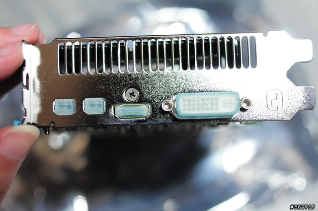 [開箱] 技嘉 7770 超頻版 GV-R777OC-1GD