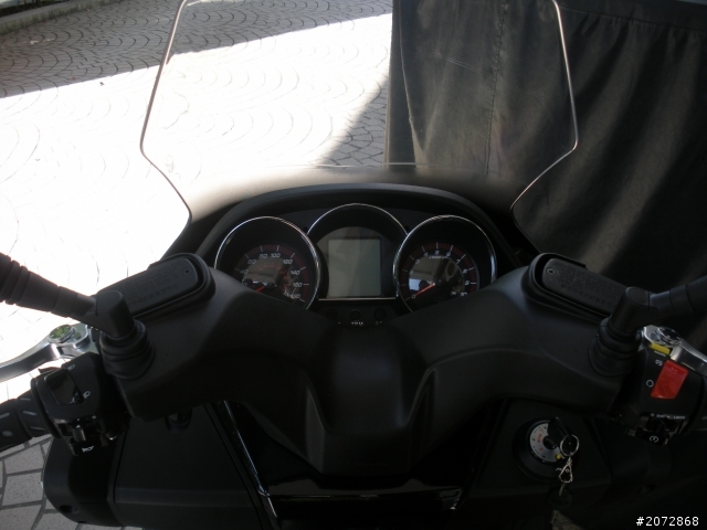 為慶祝黃牌路權正式上路，NIKITA300入手