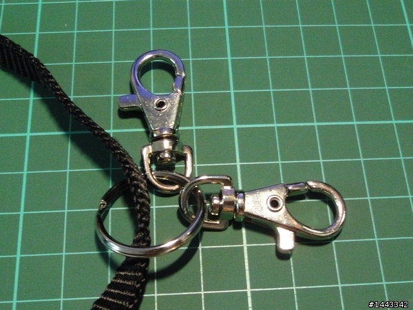 [惡搞DIY-無料] 自製快x手相機背袋 (拍直幅常被背帶擋到嗎??)