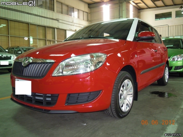 用心也有好車開,交車前開個箱,FABIA 1.6