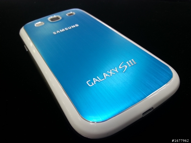 [分享] Galaxy S3 金屬髮絲紋背蓋 (電池蓋)