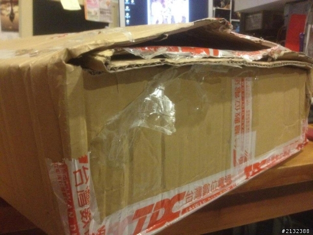 [請益] 網購筆電的包裝 這樣正常嗎??