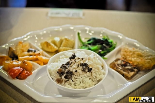 [食記] 棗子樹手工港點麵食館 (鳳山店)