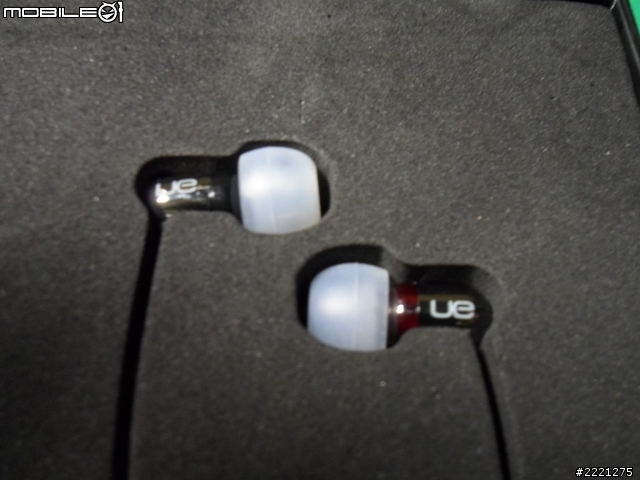 [業餘開箱]Uliimate Ears 700...開箱文傷了我的心OAO