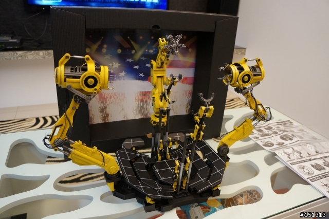 開箱 ~ HOT TOYS MMS160 鋼鐵人2 著裝整備台