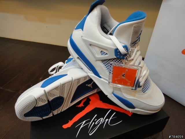 [開箱]Air Jordan 4 Military Blue 原色復刻版