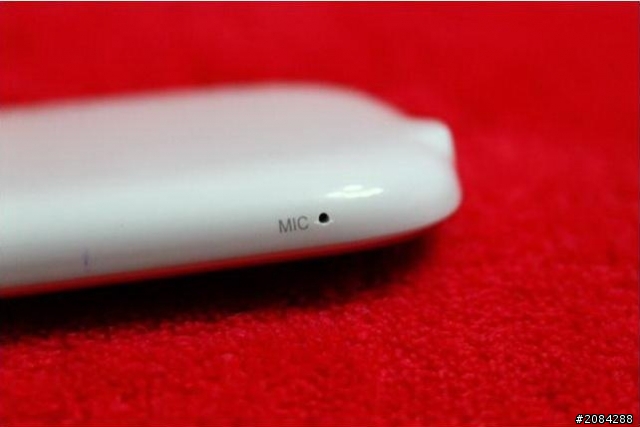 [開箱]「輕薄、時尚」iriver B100 MP4 可看PDF的新機