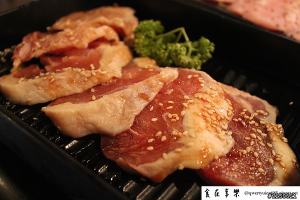 【台中美食】SOGO對面 吃了10次的 - 極屋燒肉