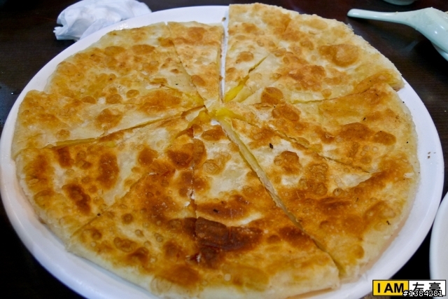[食記] 鳳山。陳圓餡餅粥 (酸菜白肉鍋~)