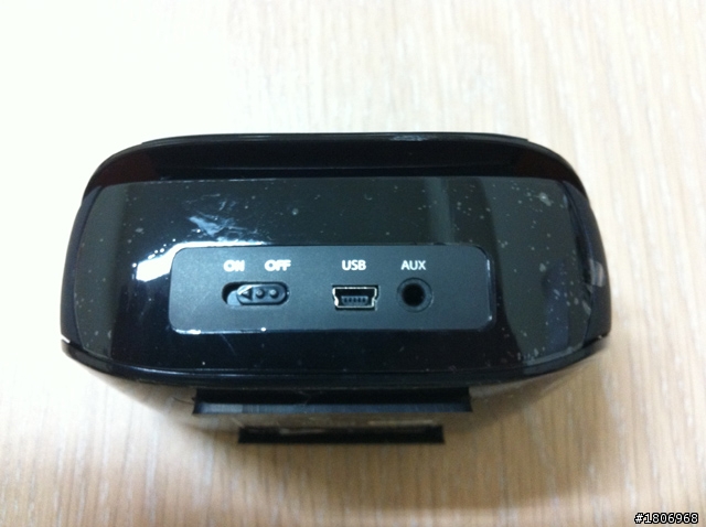 羅技的可愛隨身小音箱!MiniBoomBox~~