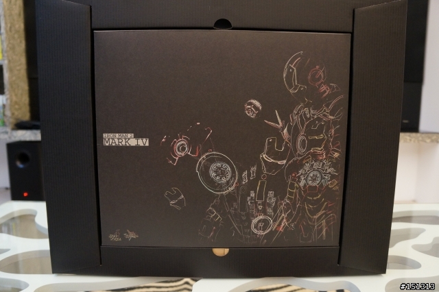 開箱 ~ HOT TOYS MMS160 鋼鐵人2 著裝整備台