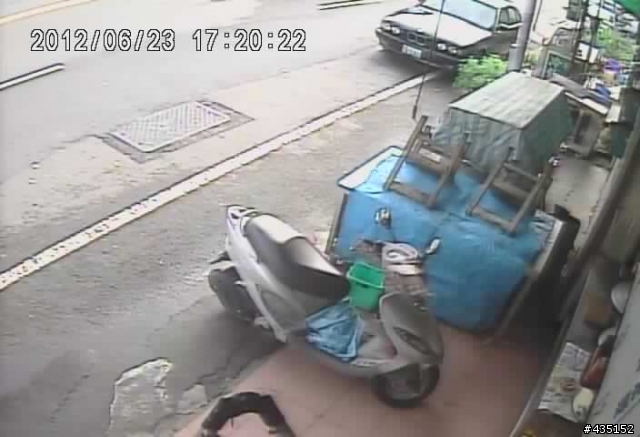 [ ICATCH  DVR-1613 ]   16路16聲D1畫質480張DVR 更新
