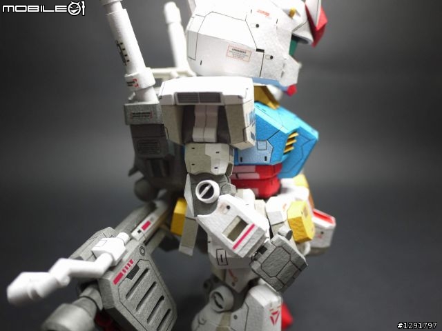 我來發個紙模吧~~全身可動SD RX-78-2