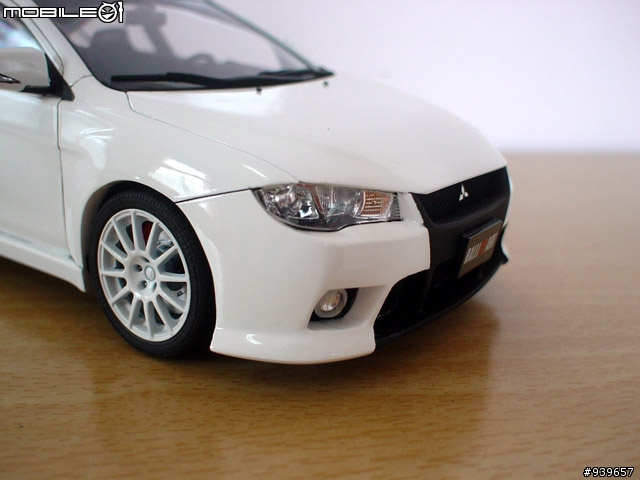 [分享]青島1：24，中華三菱 LANCER FORTIS